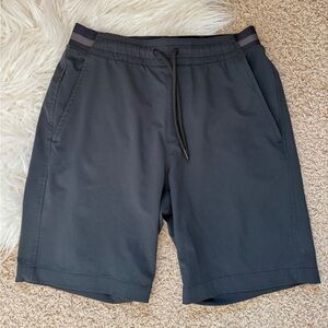 Men's Under Armour Black Drawstring Shorts • Size Small